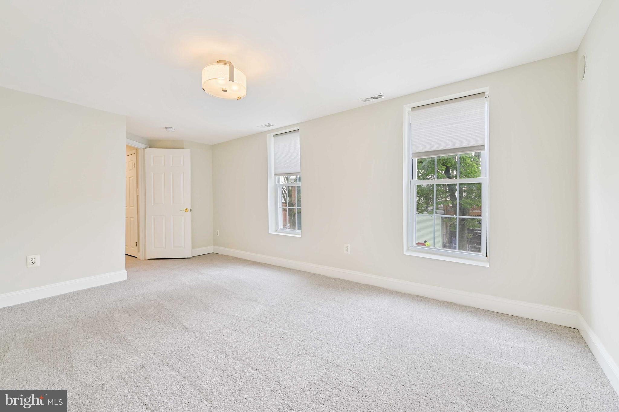 RIVERSIDE - Residential