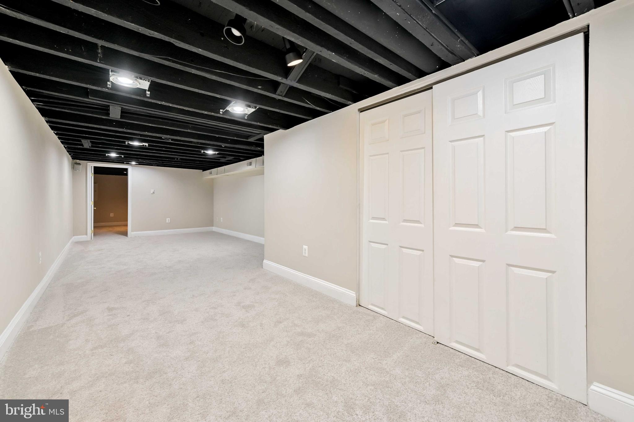 RIVERSIDE - Residential