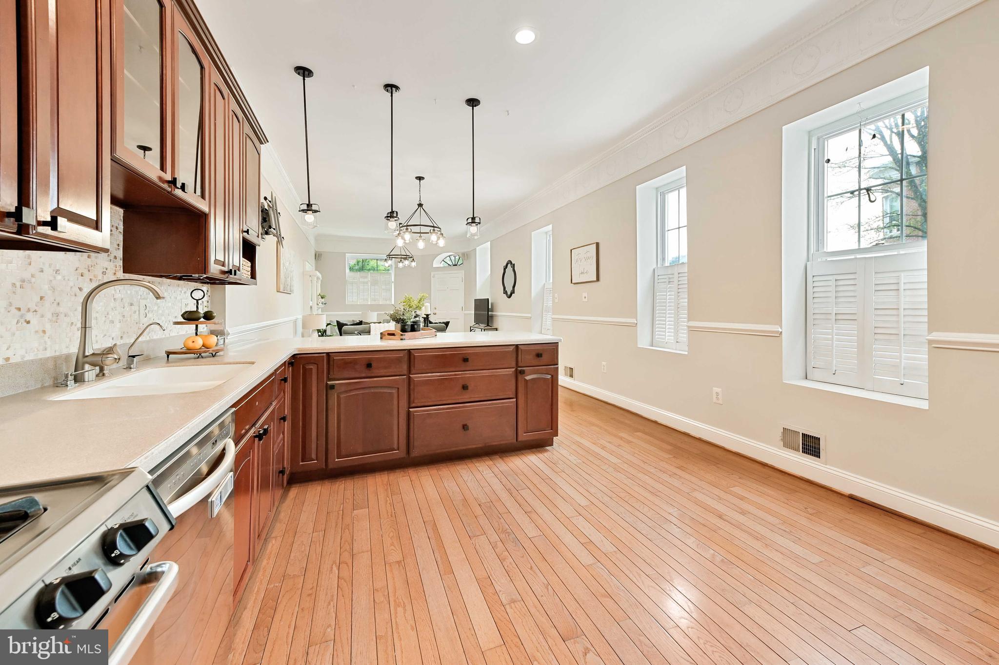 RIVERSIDE - Residential