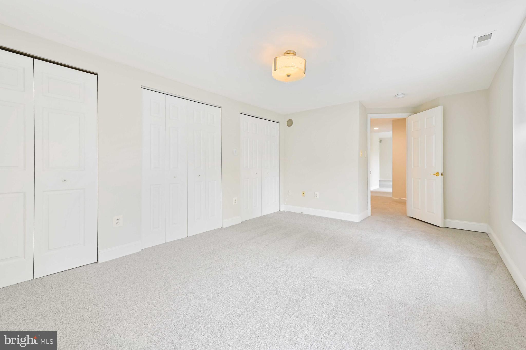 RIVERSIDE - Residential