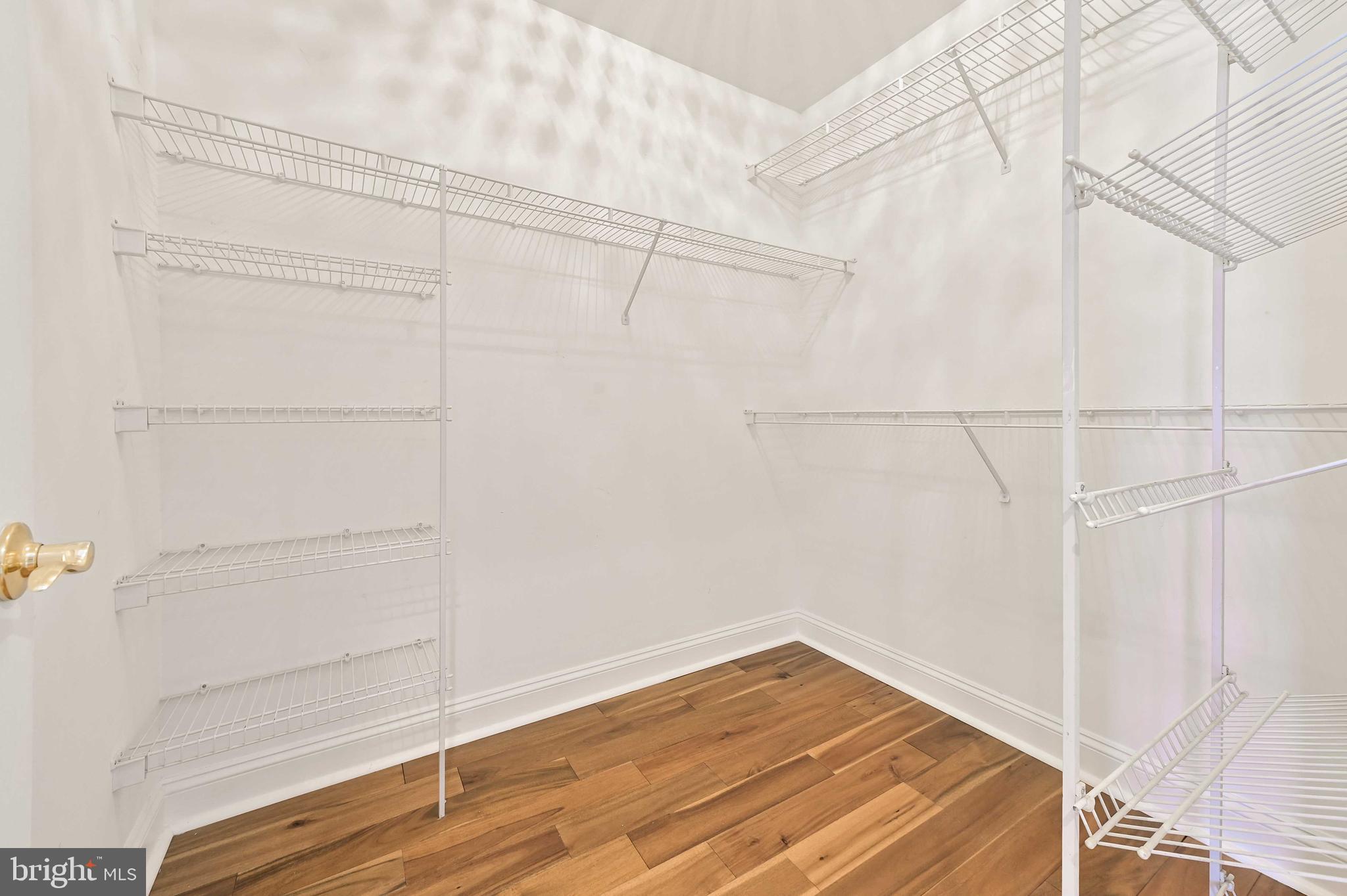 RIVERSIDE - Residential