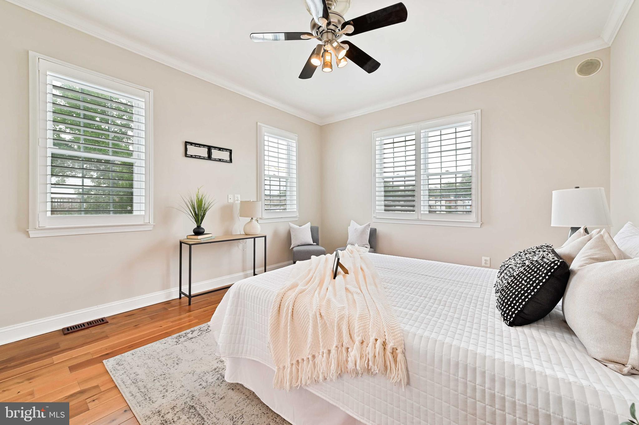 RIVERSIDE - Residential