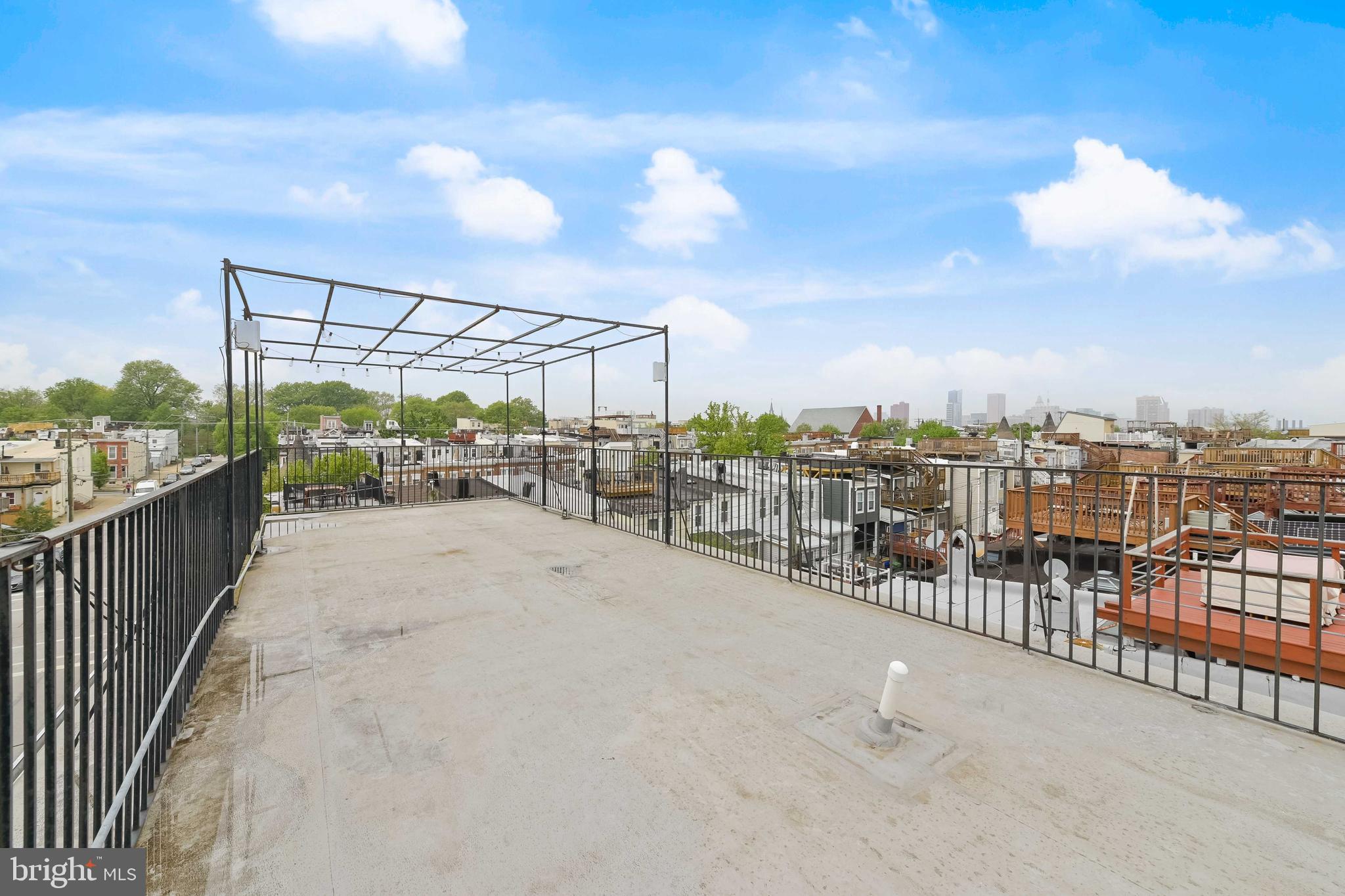 RIVERSIDE - Residential