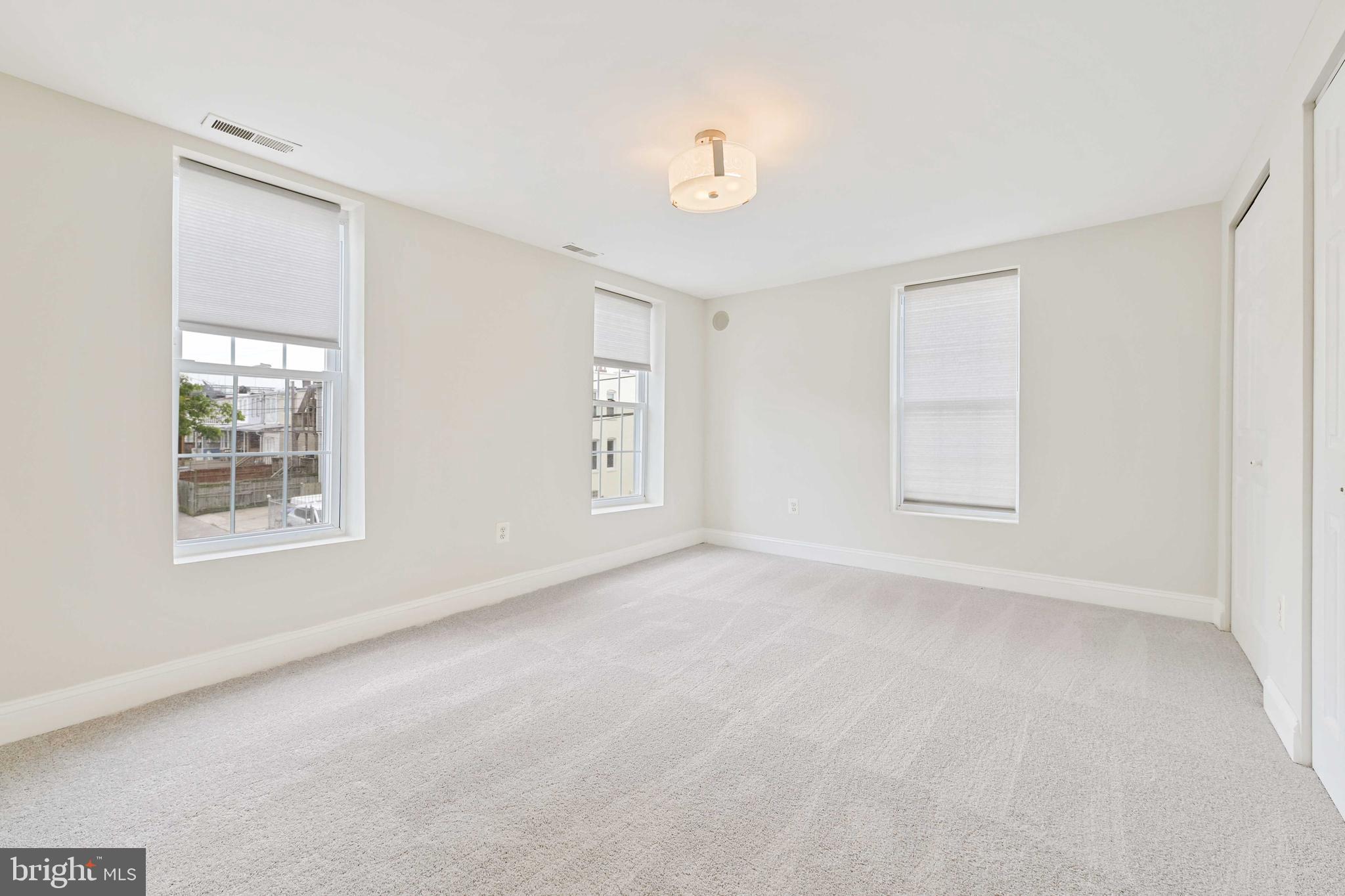 RIVERSIDE - Residential