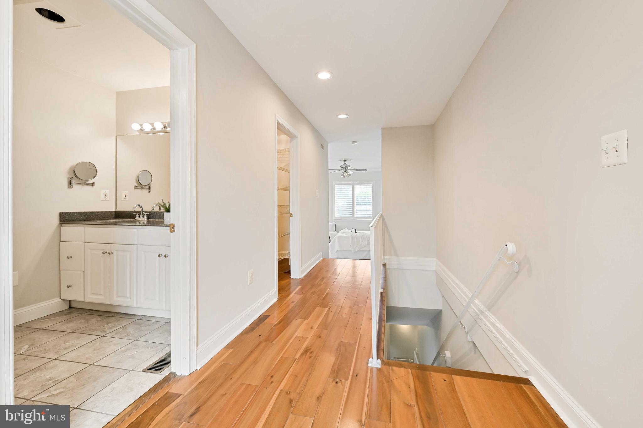 RIVERSIDE - Residential