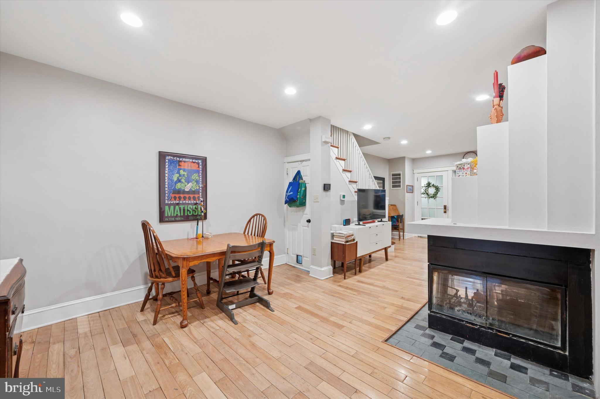 FAIRMOUNT - Residential