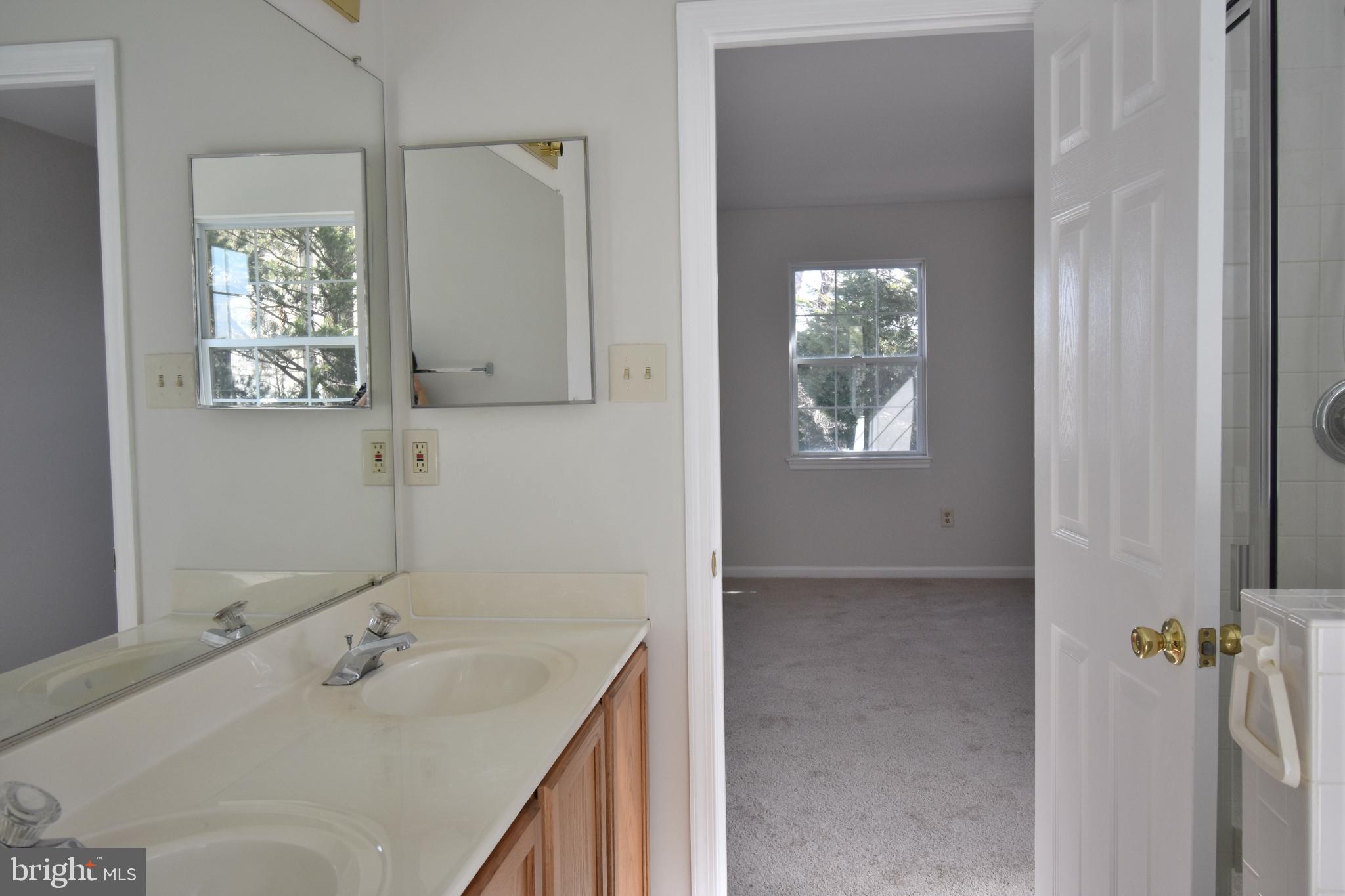 KENWOOD PARK - Residential