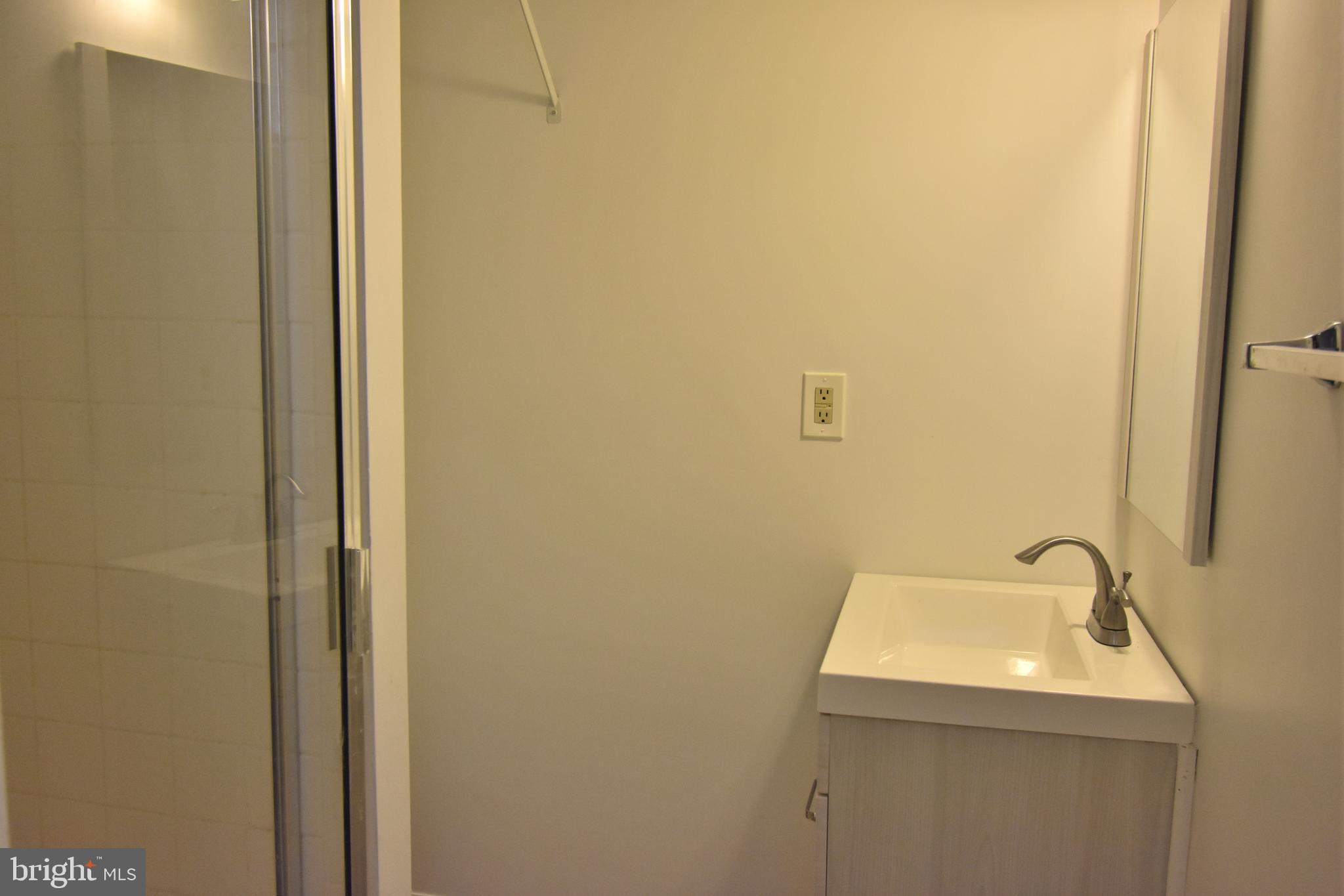 KENWOOD PARK - Residential