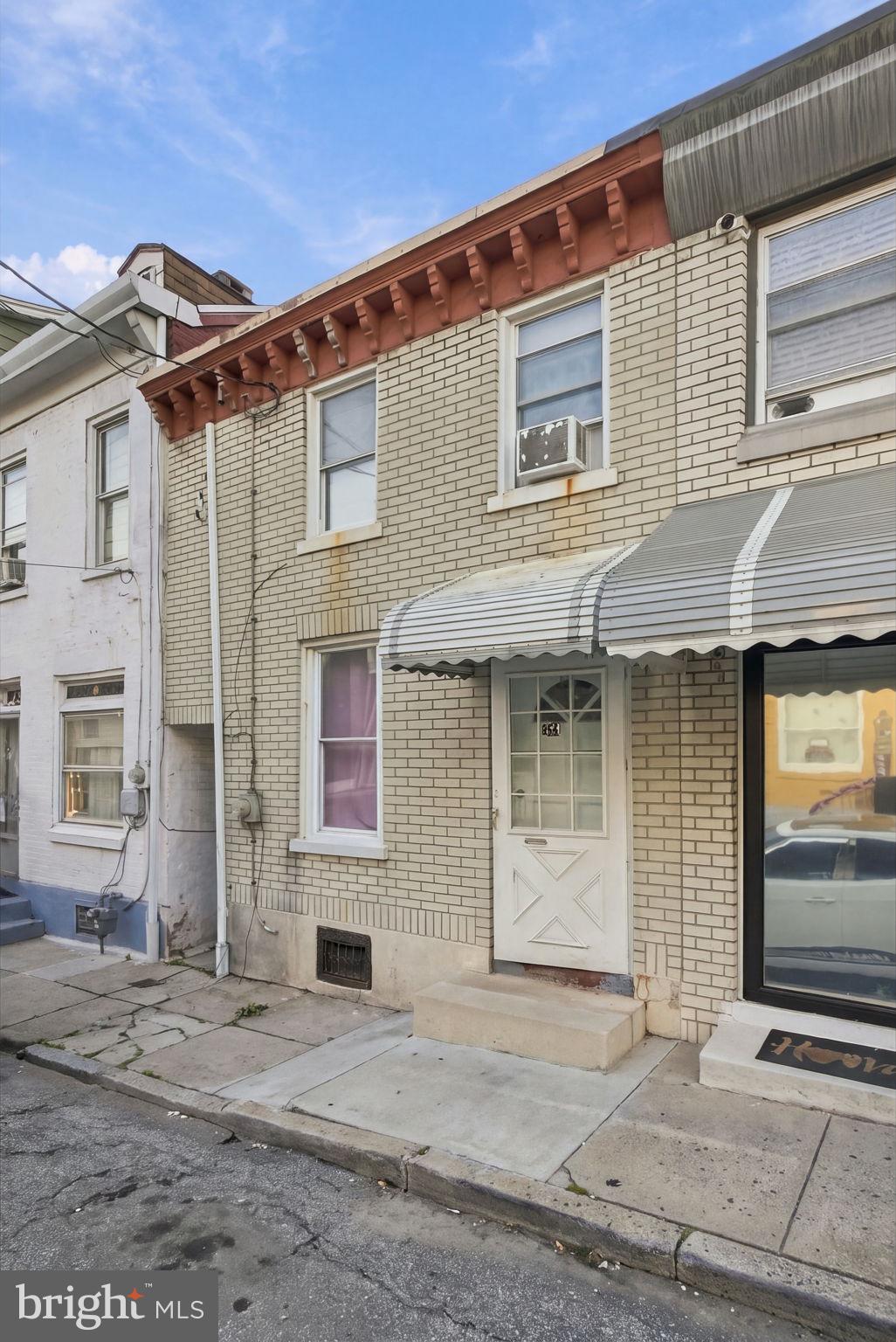 324 SPRING GARDEN STREET