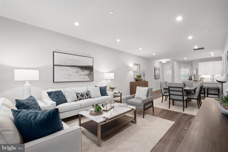 URBANA - Residential