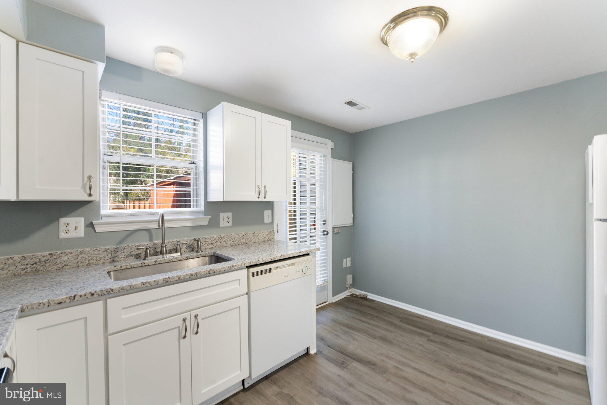 COUNTRYSIDE - Residential