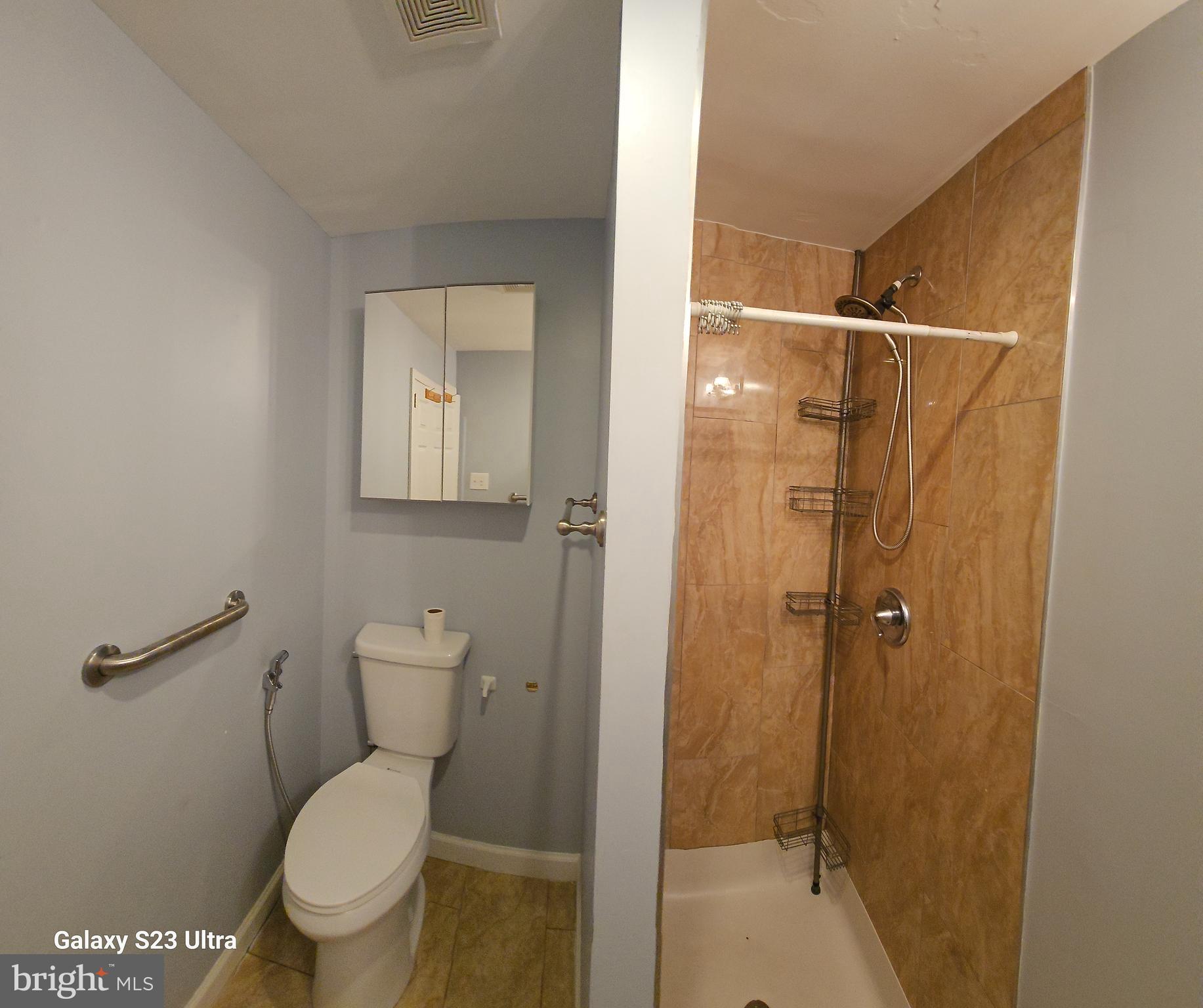 GLASSELWOOD - Residential Lease