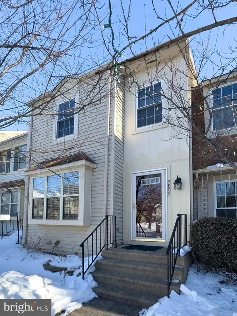 5809 Waterdale Court, Centreville, VA MLS: VAFX2289214