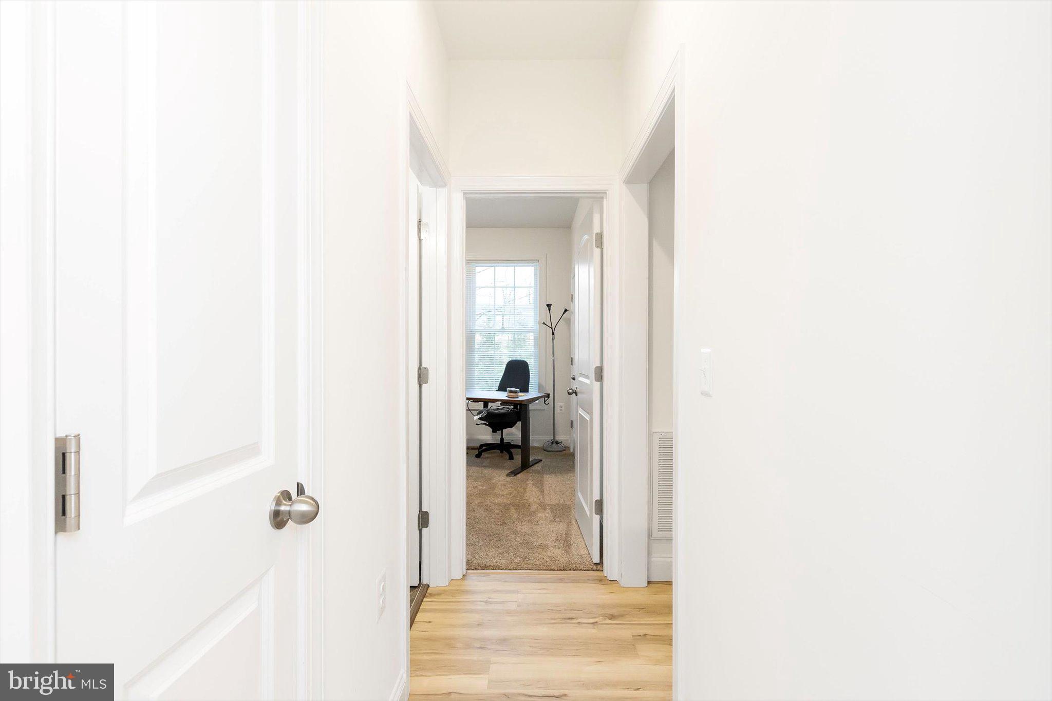 MIDDLE CREEK MANOR - Residential