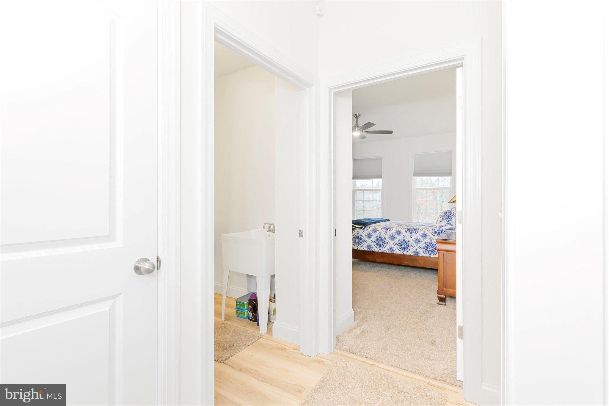 MIDDLE CREEK MANOR - Residential