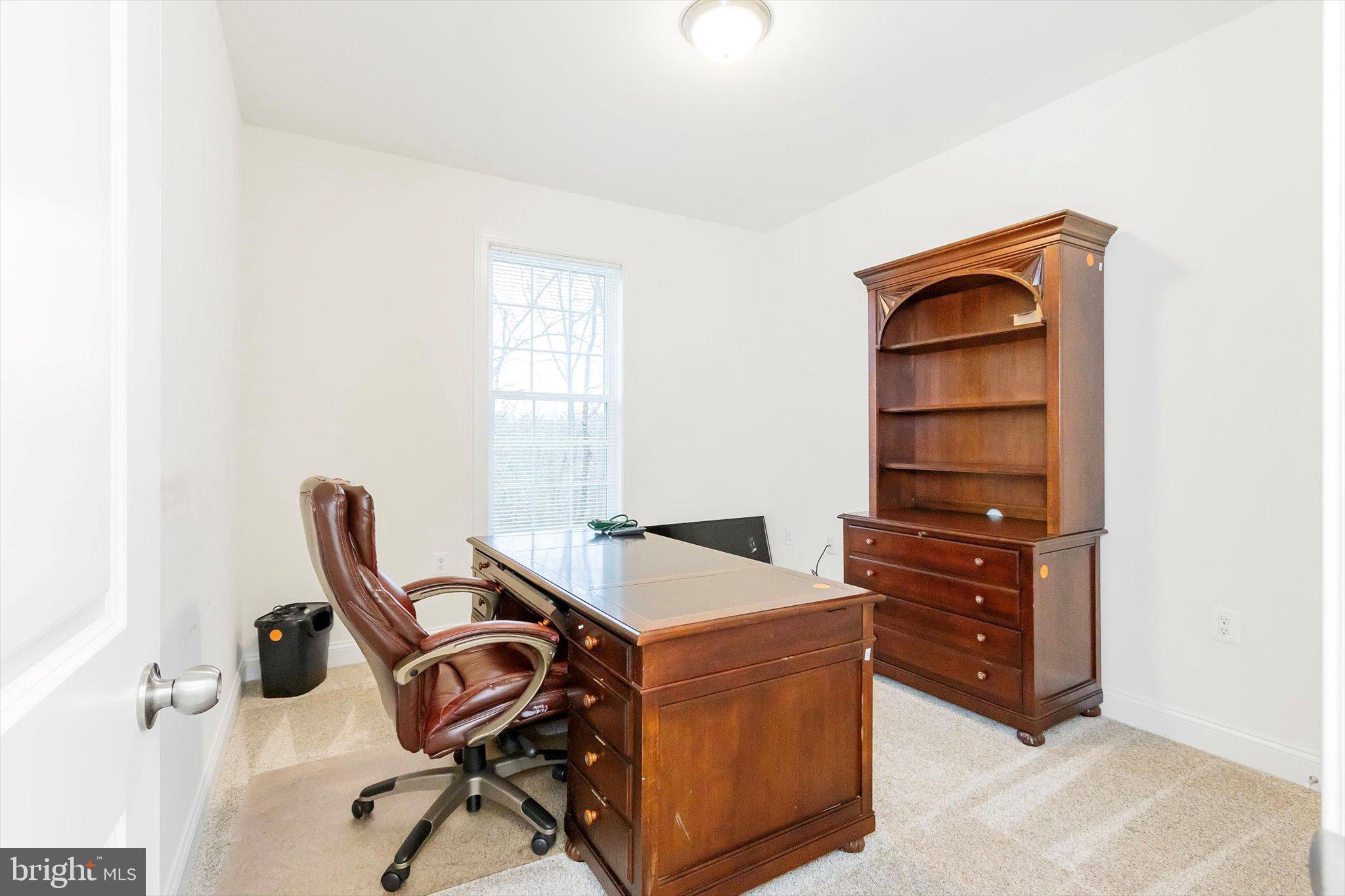 MIDDLE CREEK MANOR - Residential