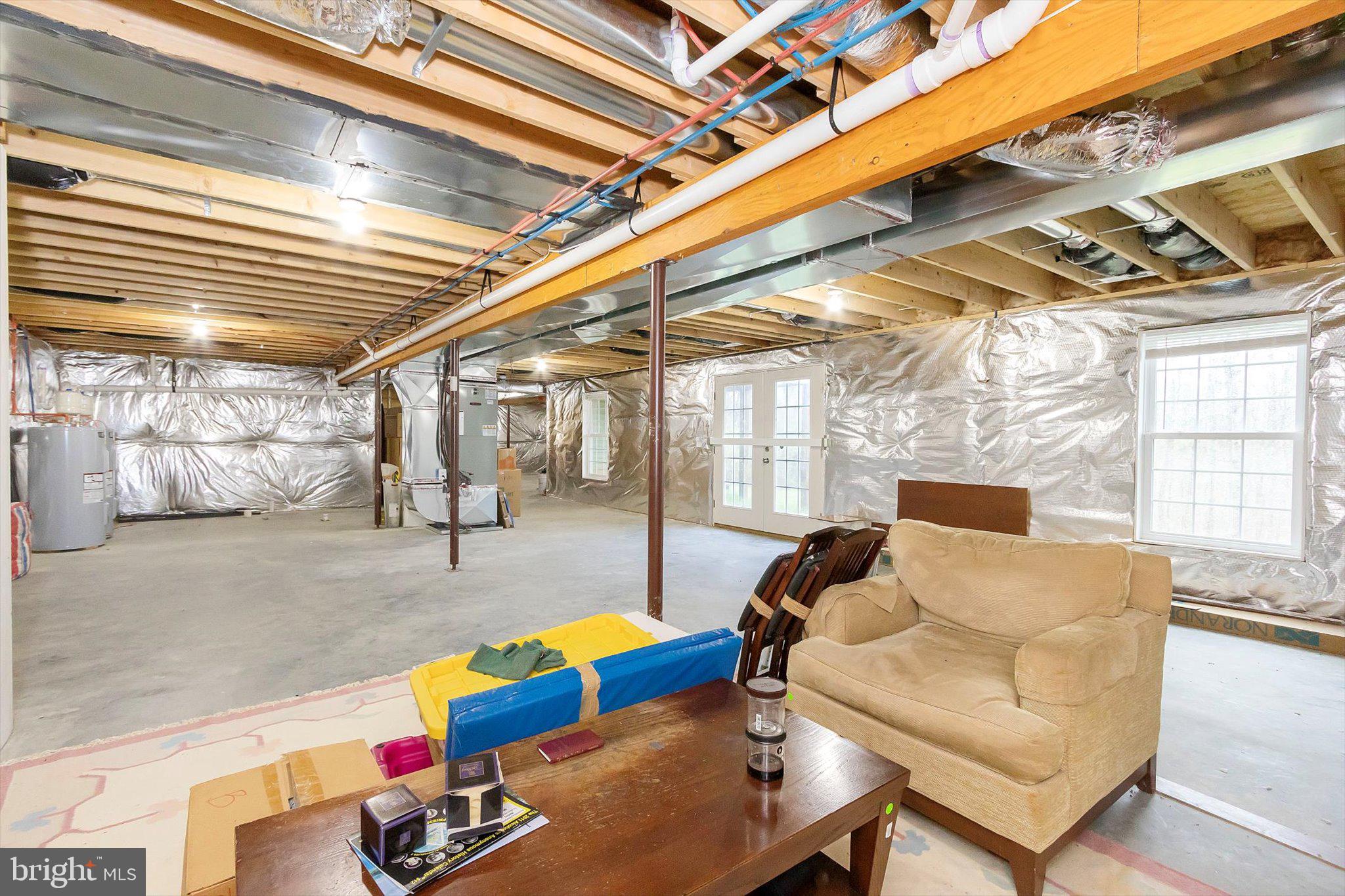 MIDDLE CREEK MANOR - Residential