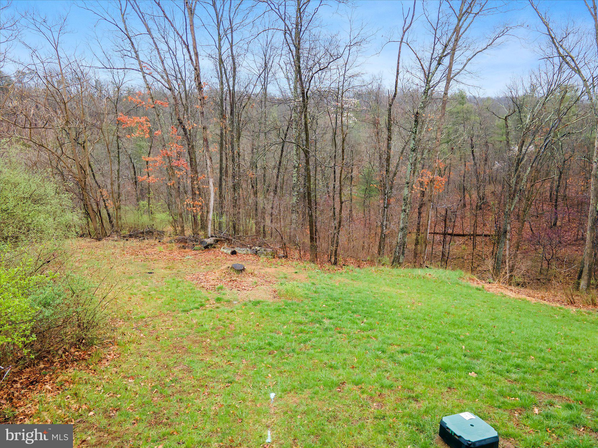 MIDDLE CREEK MANOR - Residential