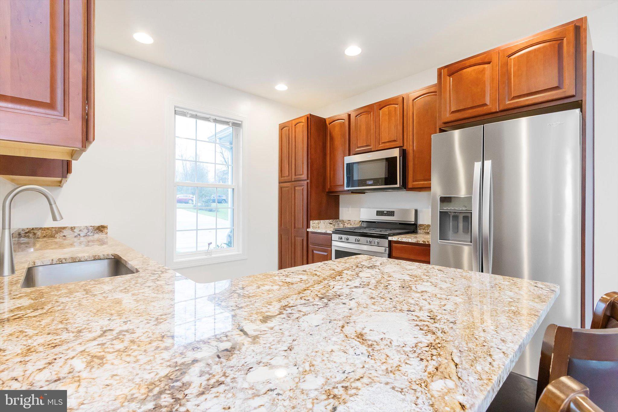 MIDDLE CREEK MANOR - Residential