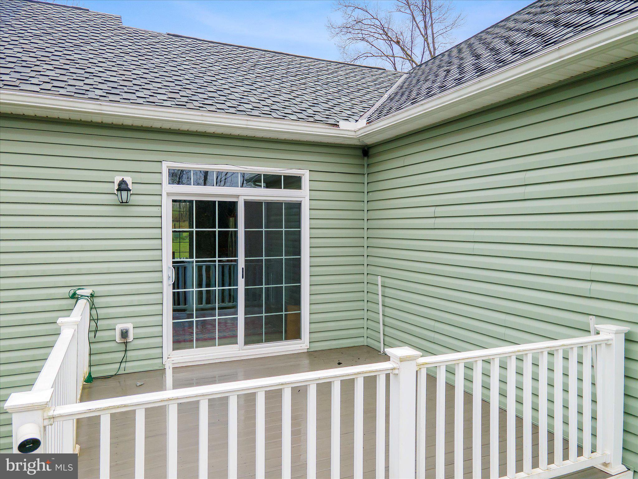 MIDDLE CREEK MANOR - Residential