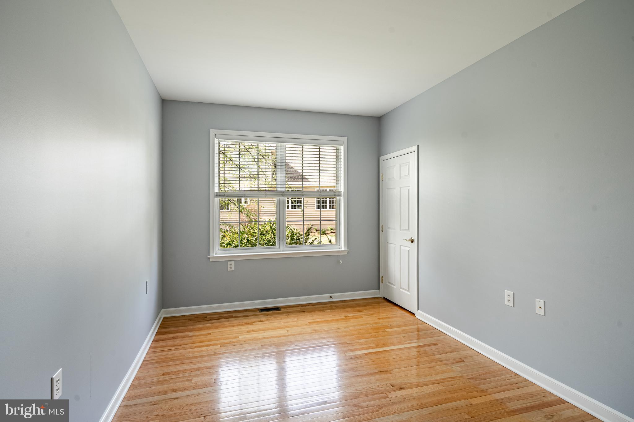 VILLAGES AT HILLVIEW - Residential