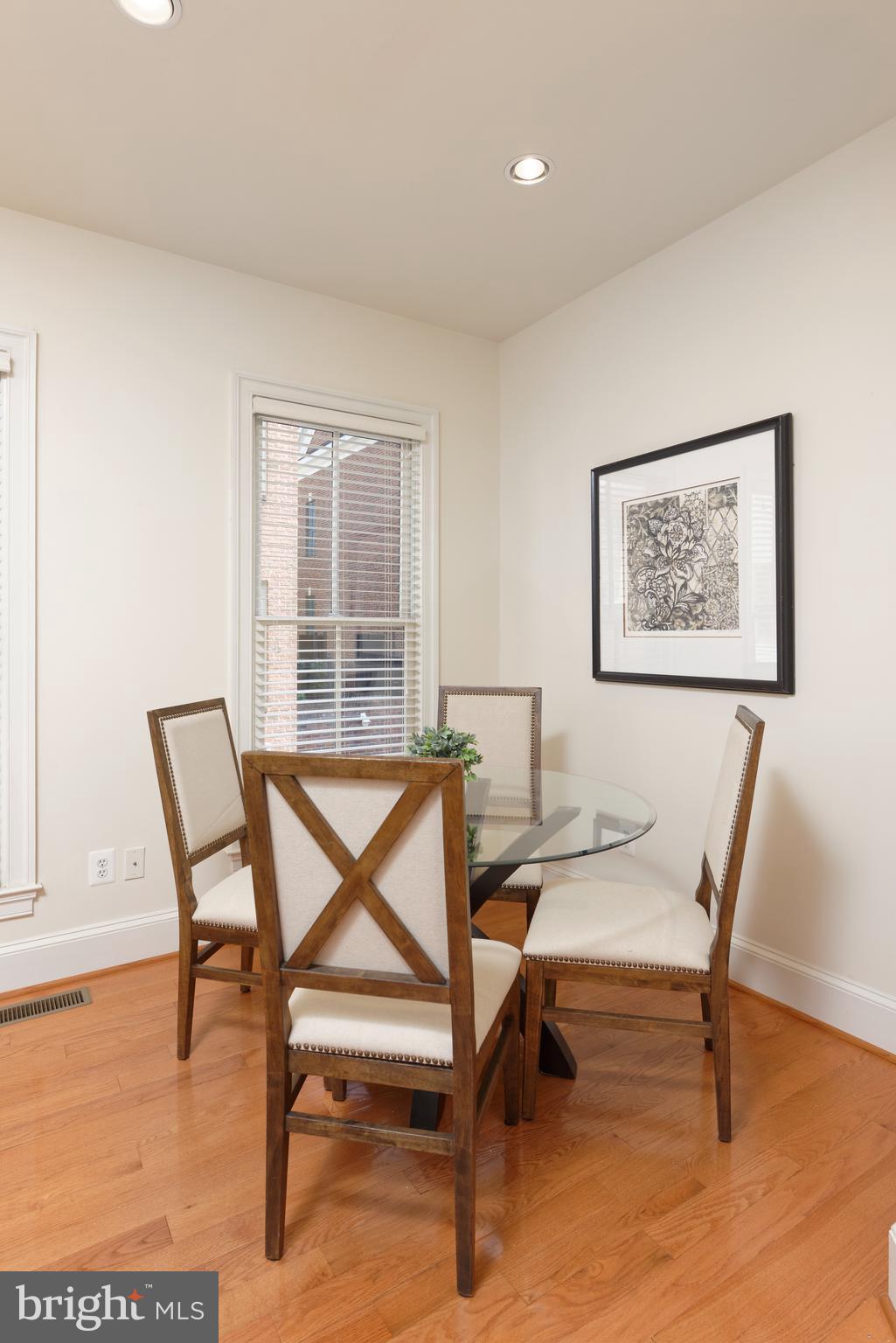 CHATHAM SQUARE - Residential