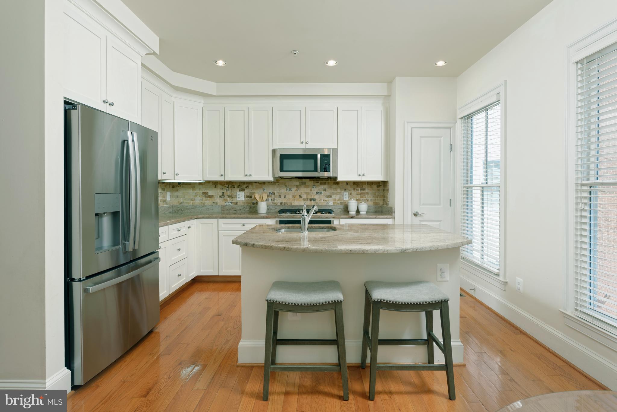 CHATHAM SQUARE - Residential