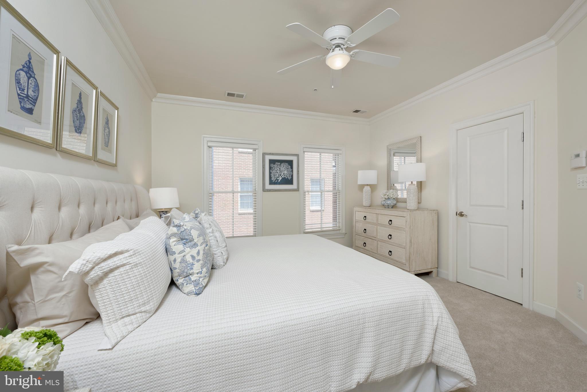 CHATHAM SQUARE - Residential