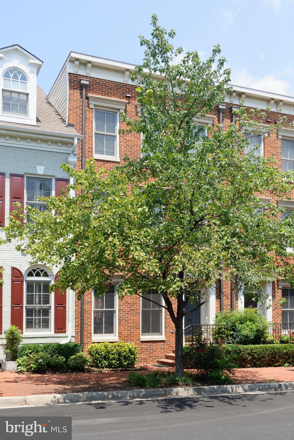 421 ORONOCO STREET