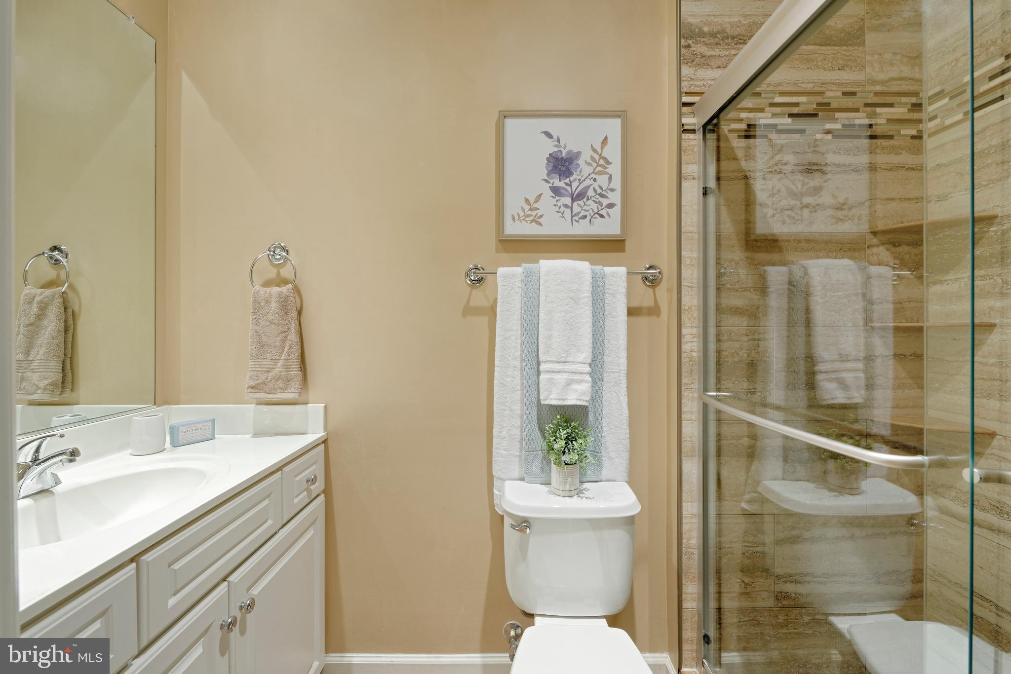 CHATHAM SQUARE - Residential