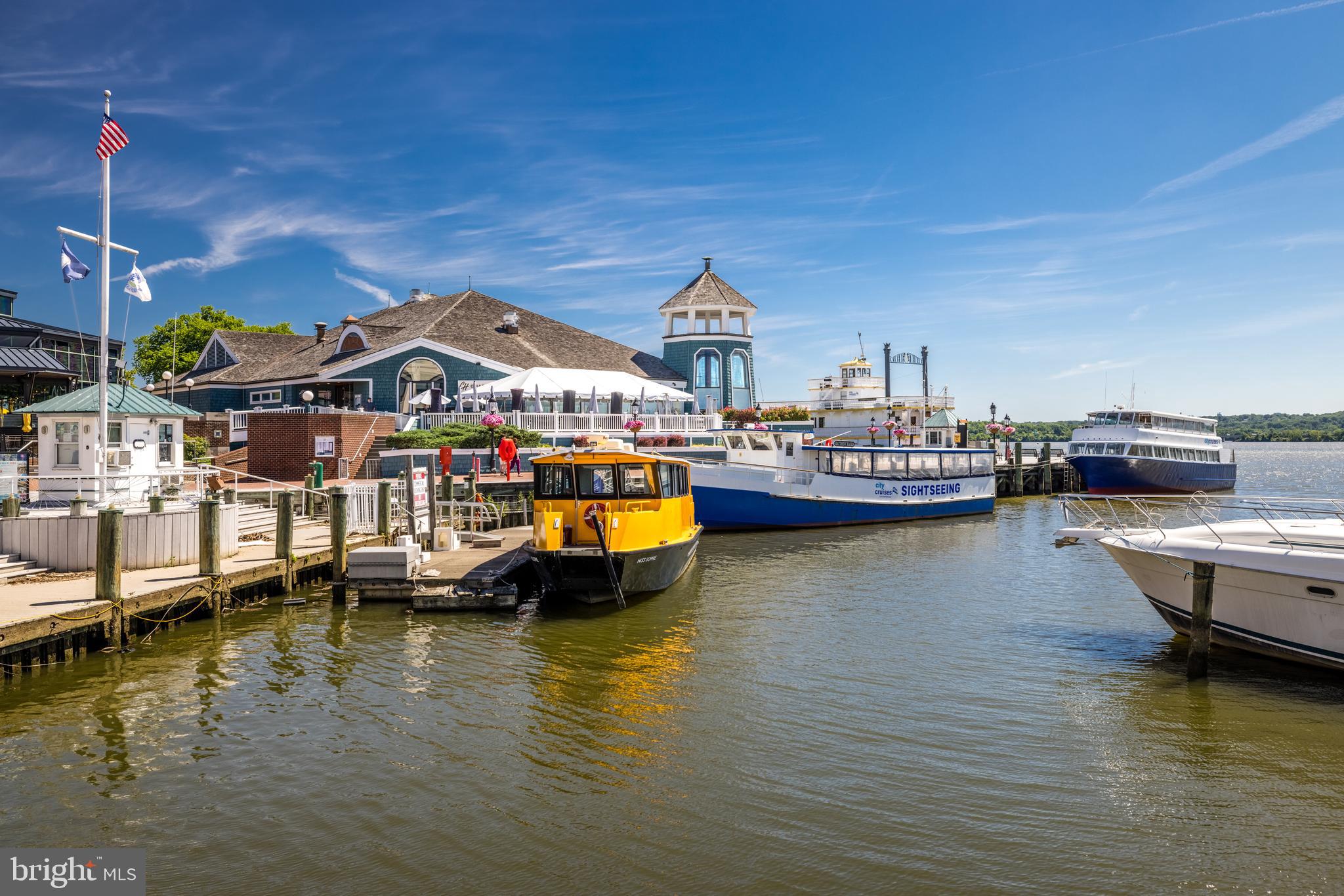 CHATHAM SQUARE - Residential