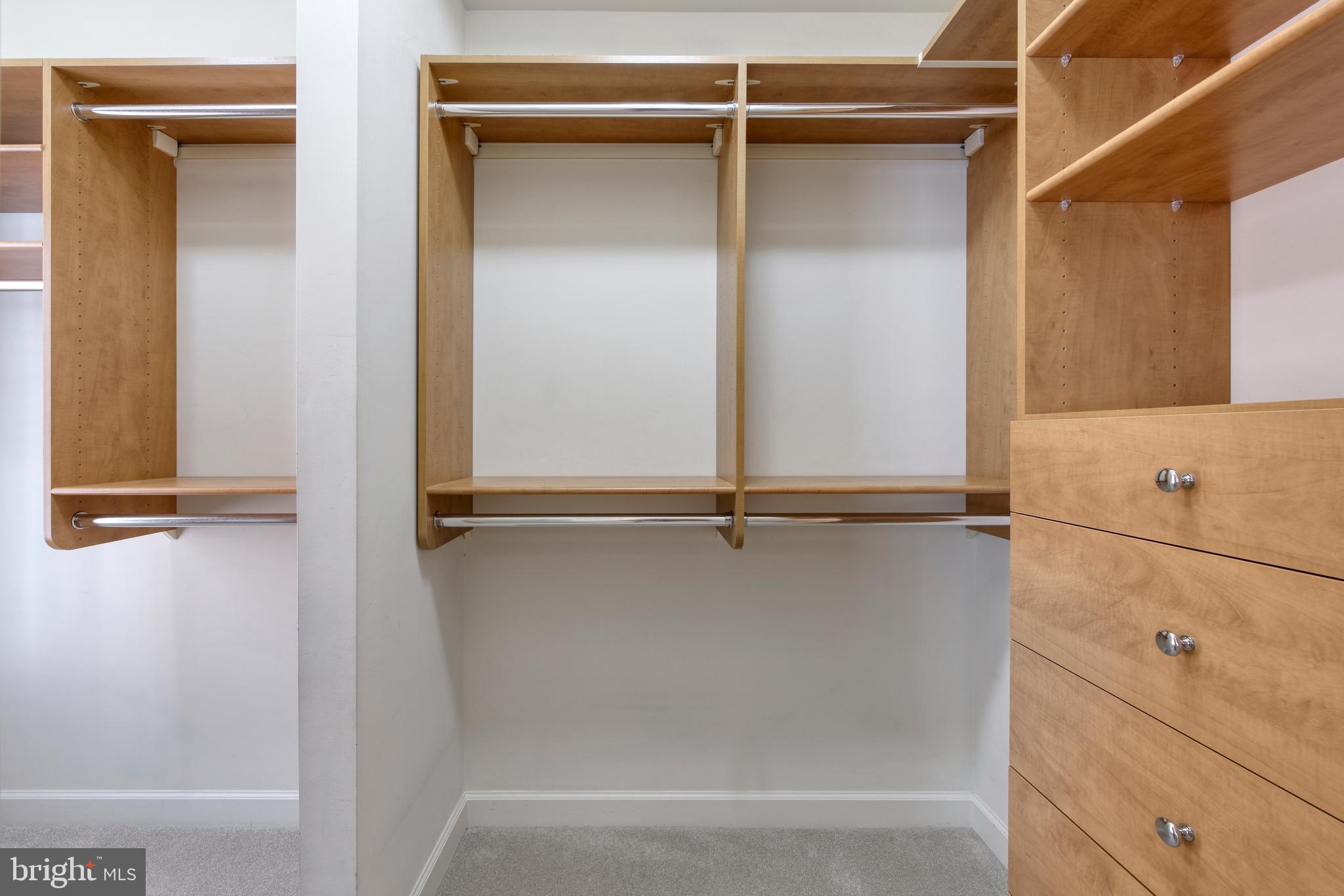 CHATHAM SQUARE - Residential