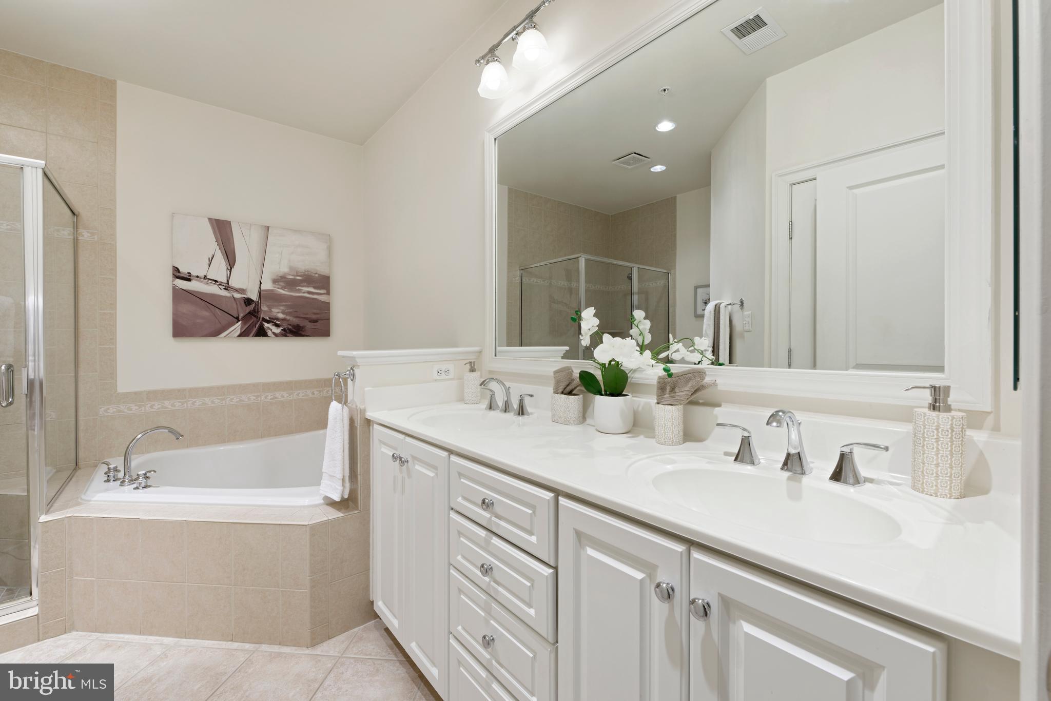 CHATHAM SQUARE - Residential