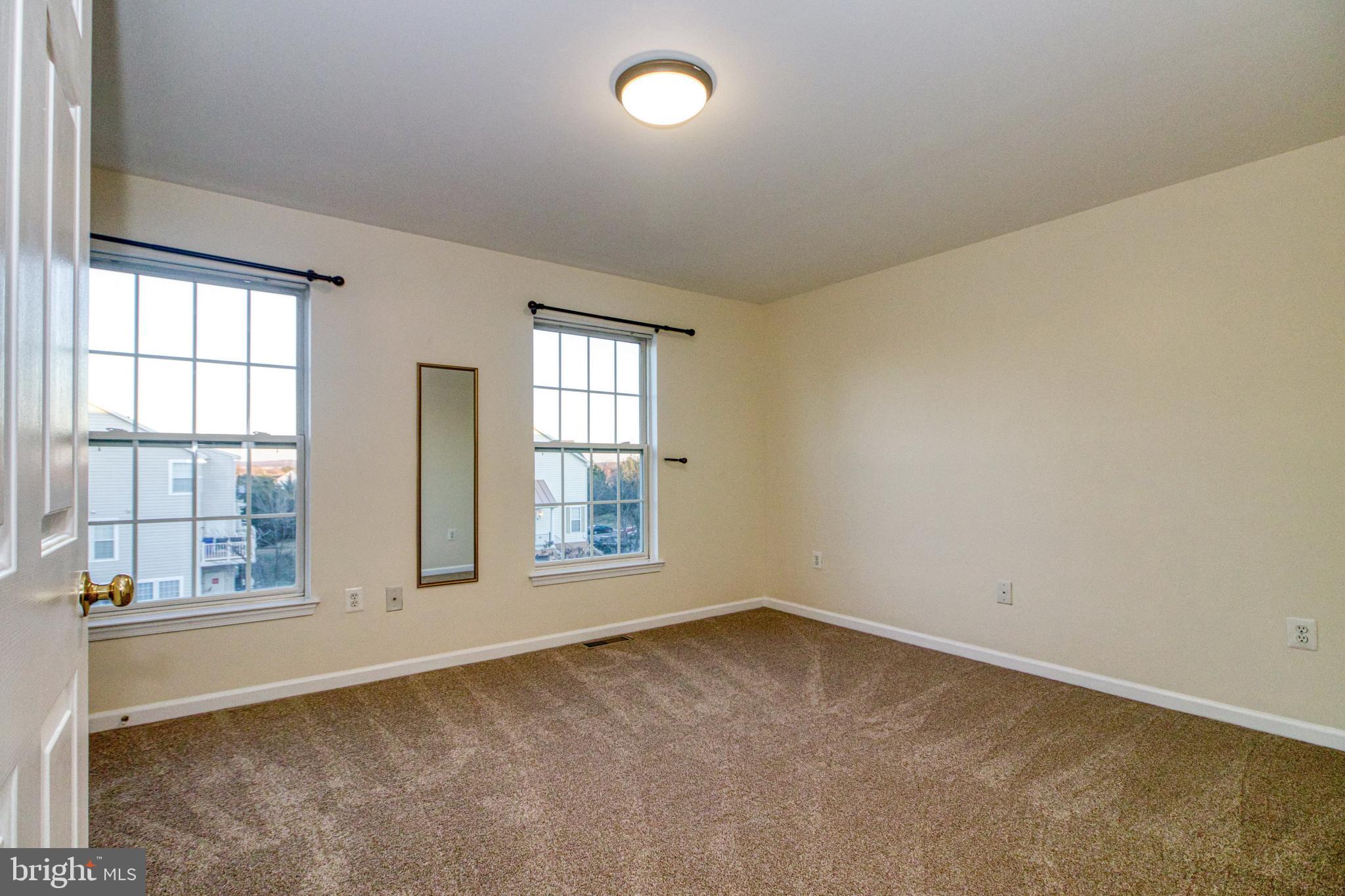 MONOCACY CROSSING - Residential Lease