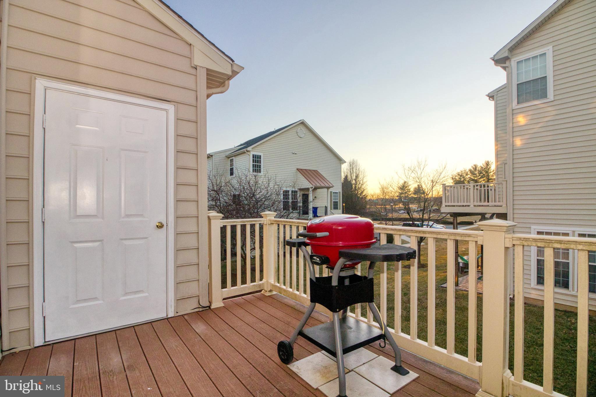 MONOCACY CROSSING - Residential Lease