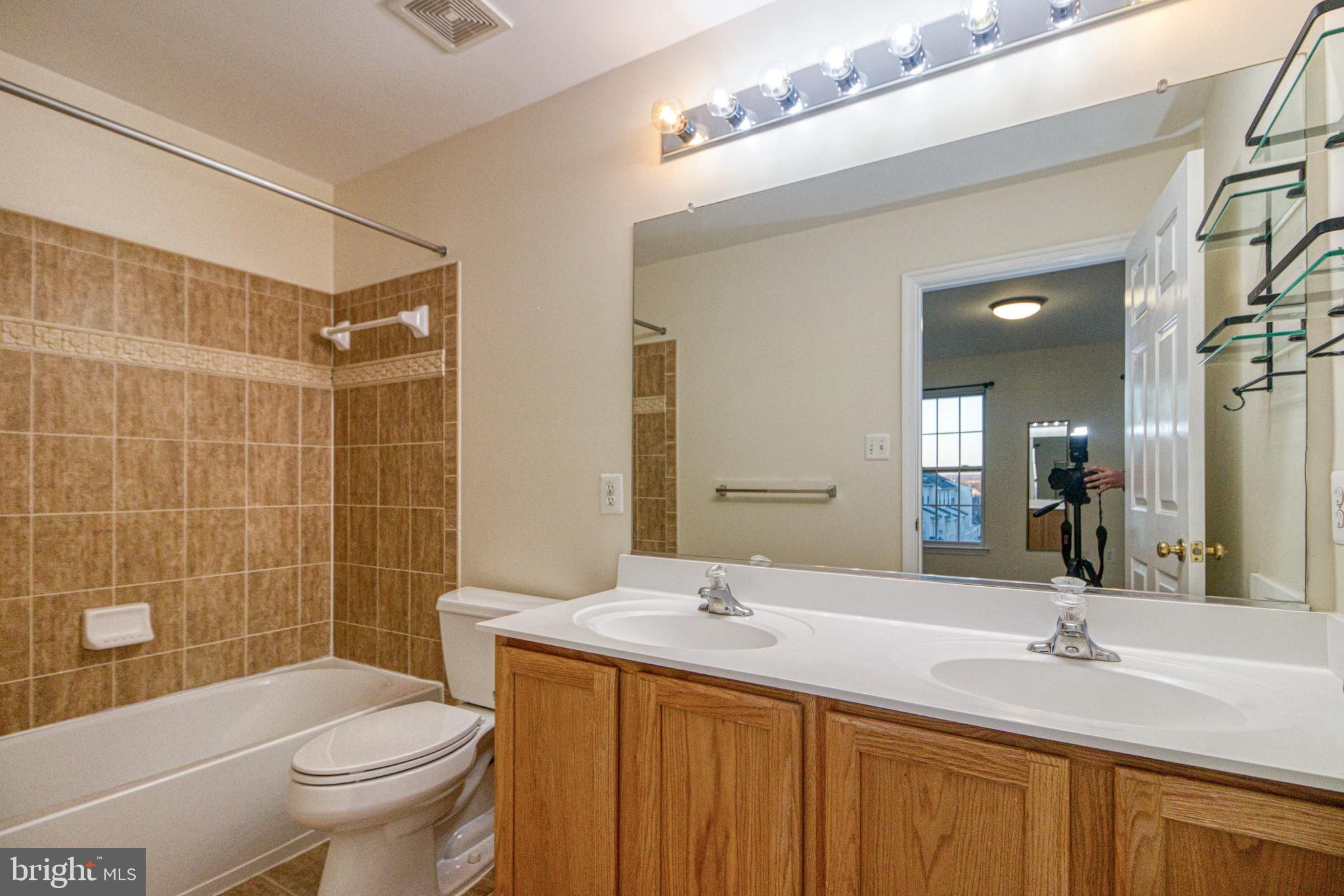 MONOCACY CROSSING - Residential Lease