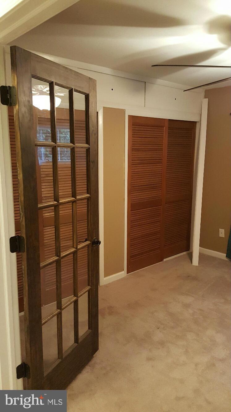 COUNTRY CLUB ESTATES - Residential Lease