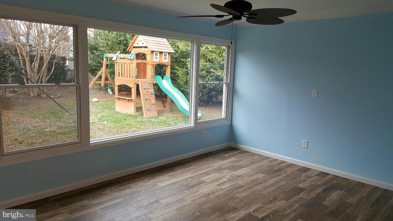 COUNTRY CLUB ESTATES - Residential Lease