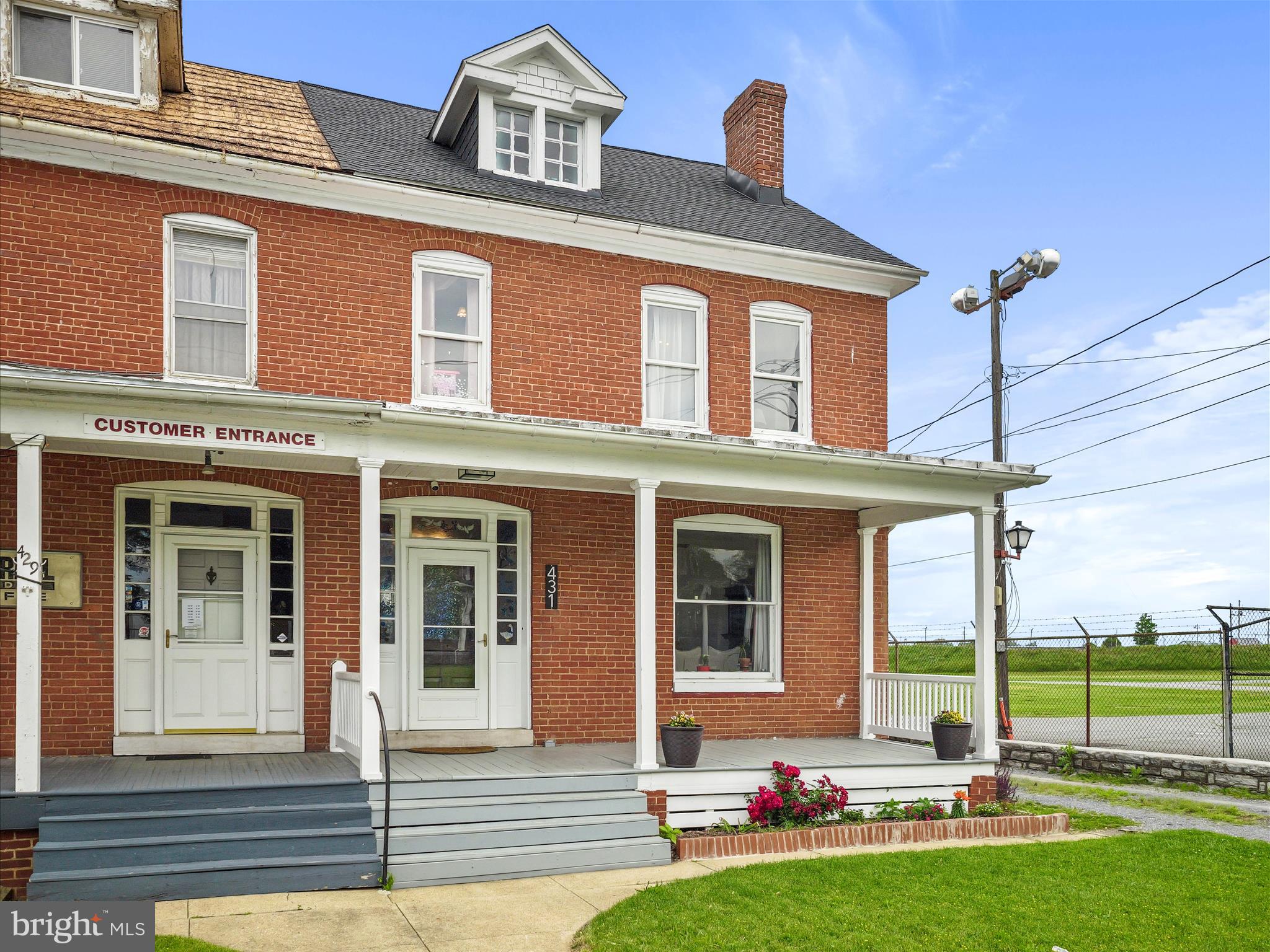 431 PATRICK STREET
