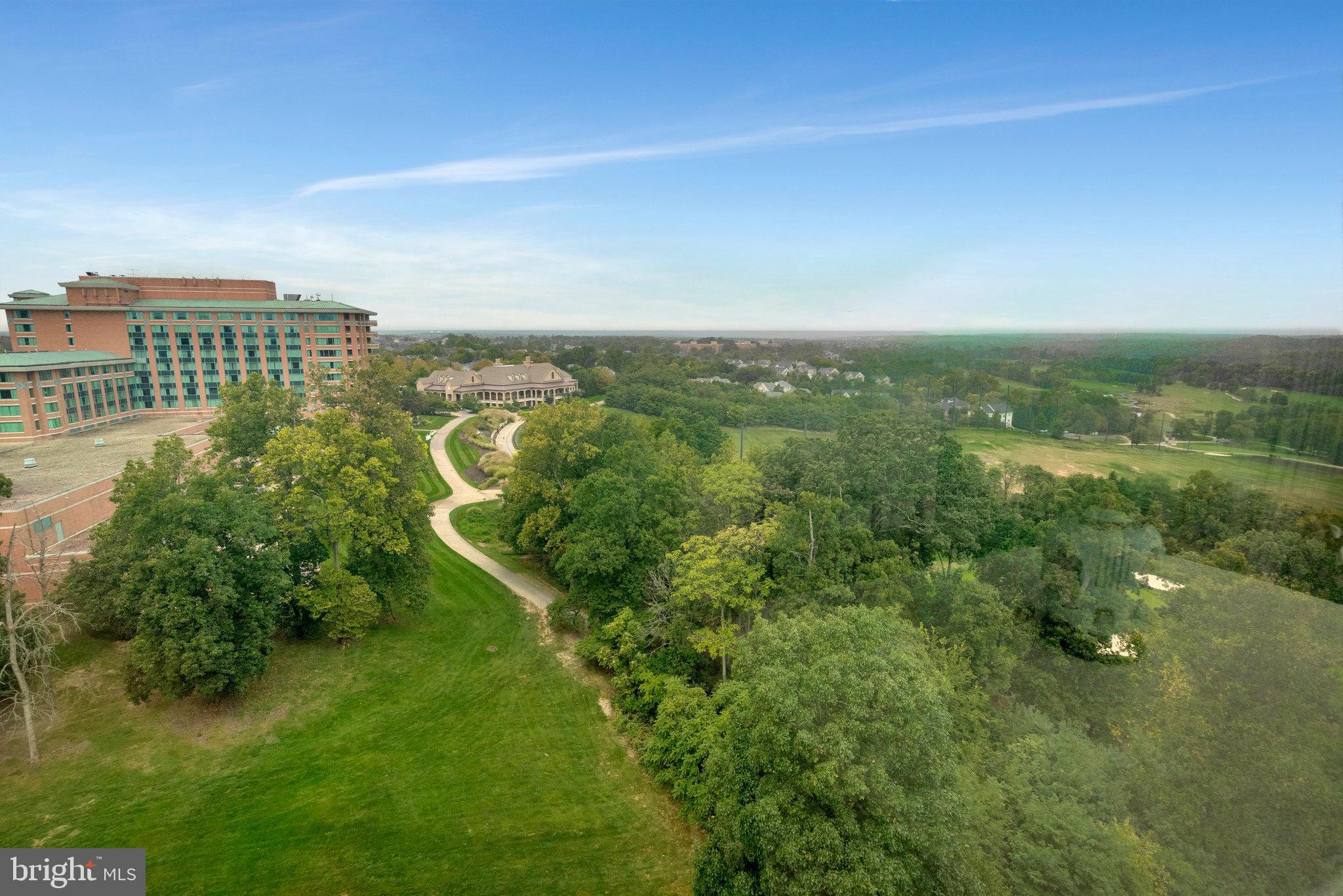 LANSDOWNE WOODS - Residential