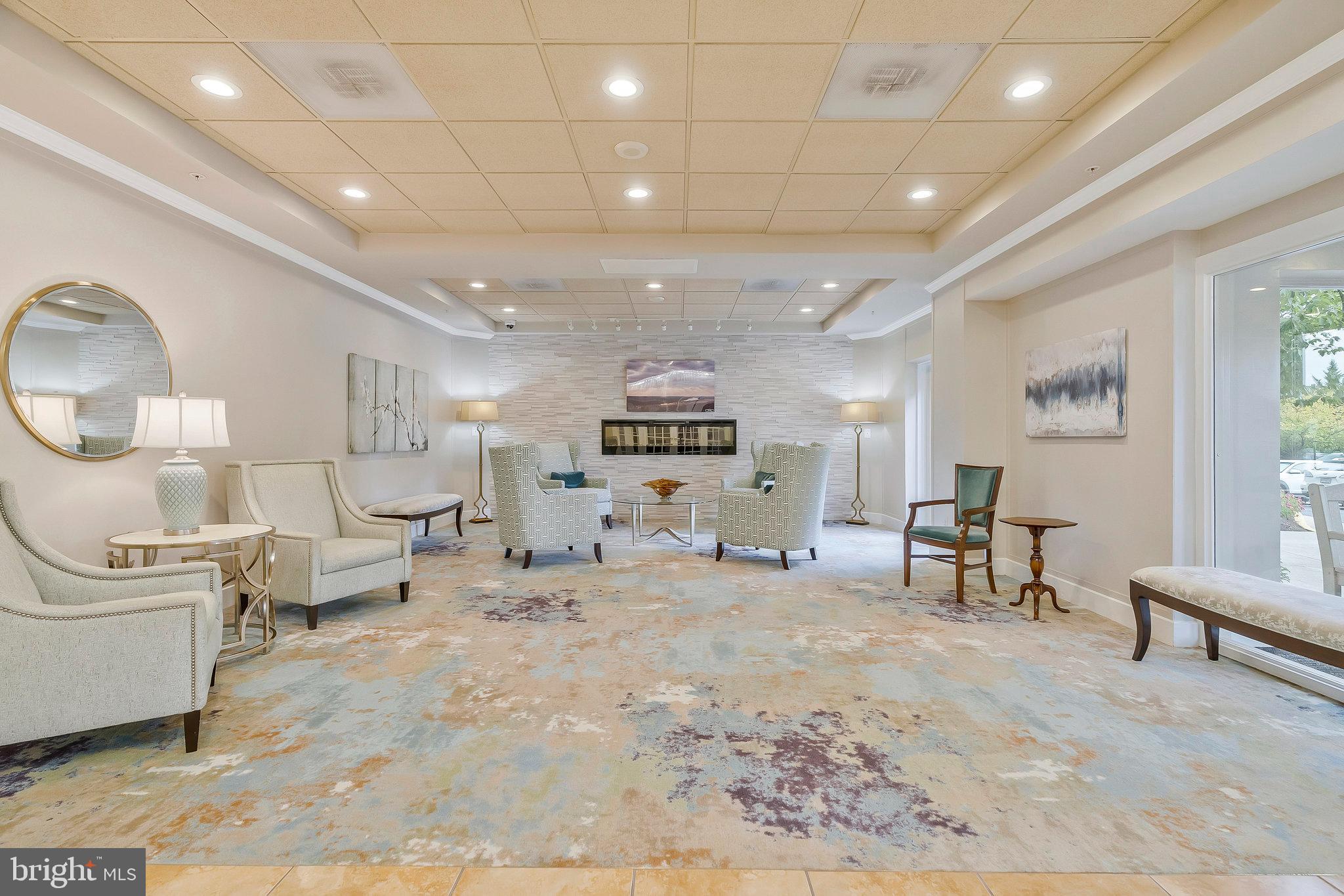 LANSDOWNE WOODS - Residential