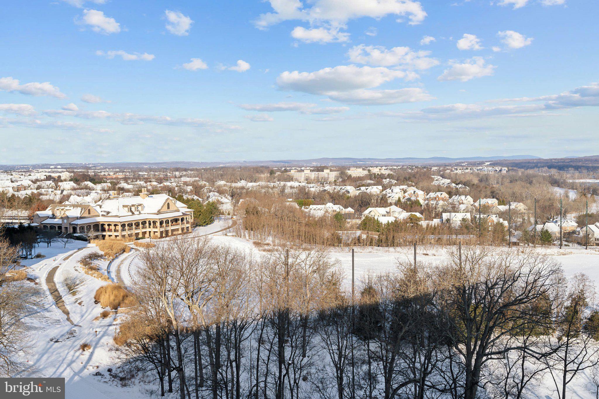 LANSDOWNE WOODS - Residential