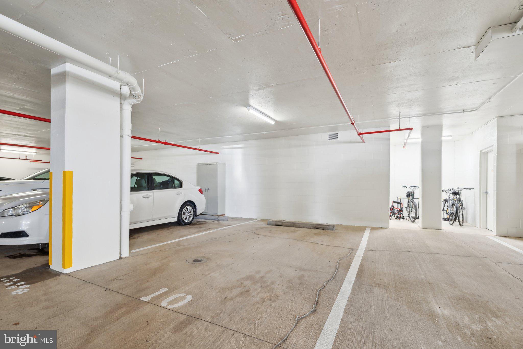 LANSDOWNE WOODS - Residential