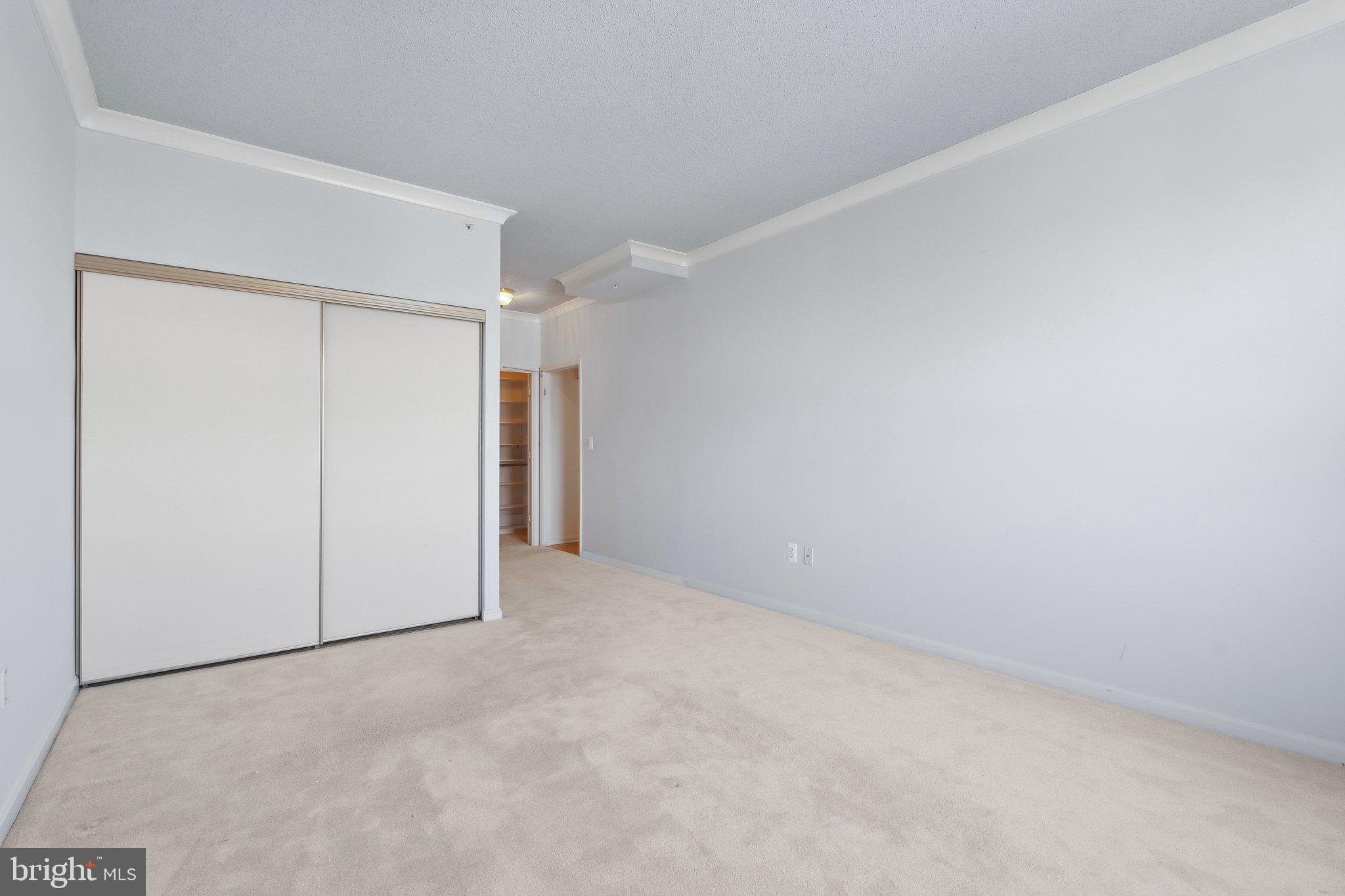 LANSDOWNE WOODS - Residential