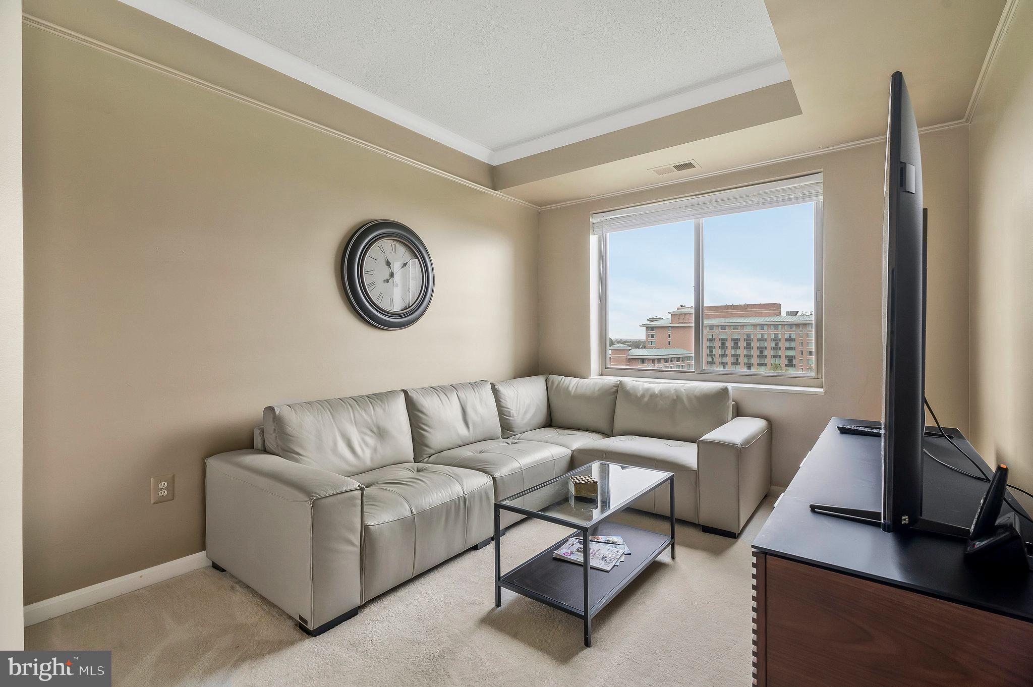 LANSDOWNE WOODS - Residential