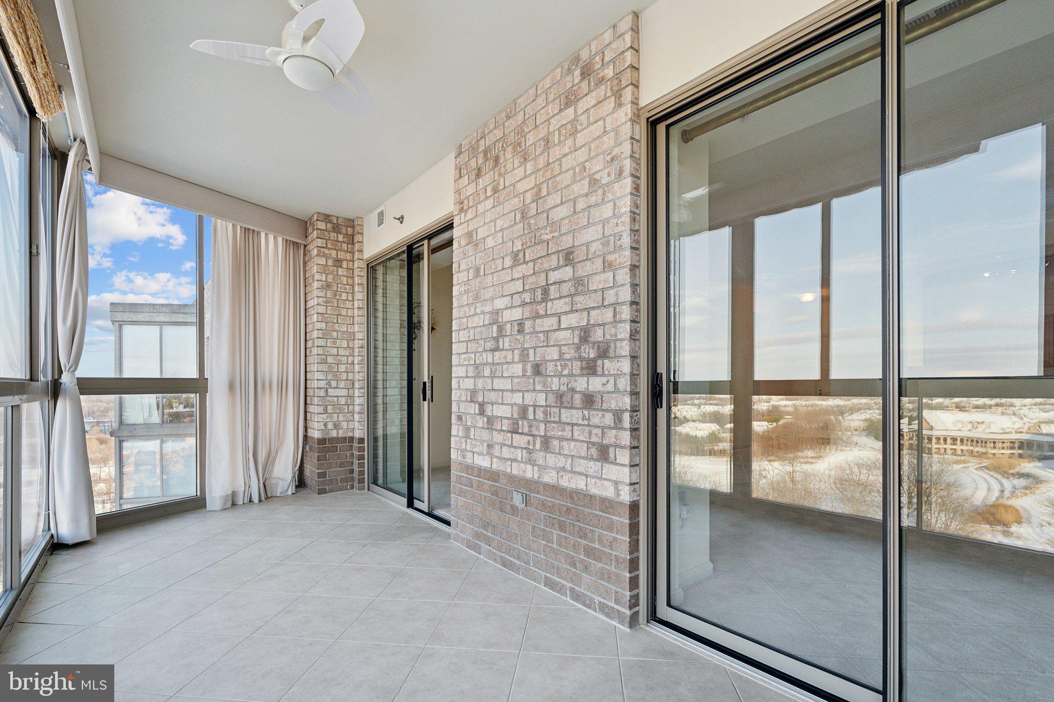 LANSDOWNE WOODS - Residential