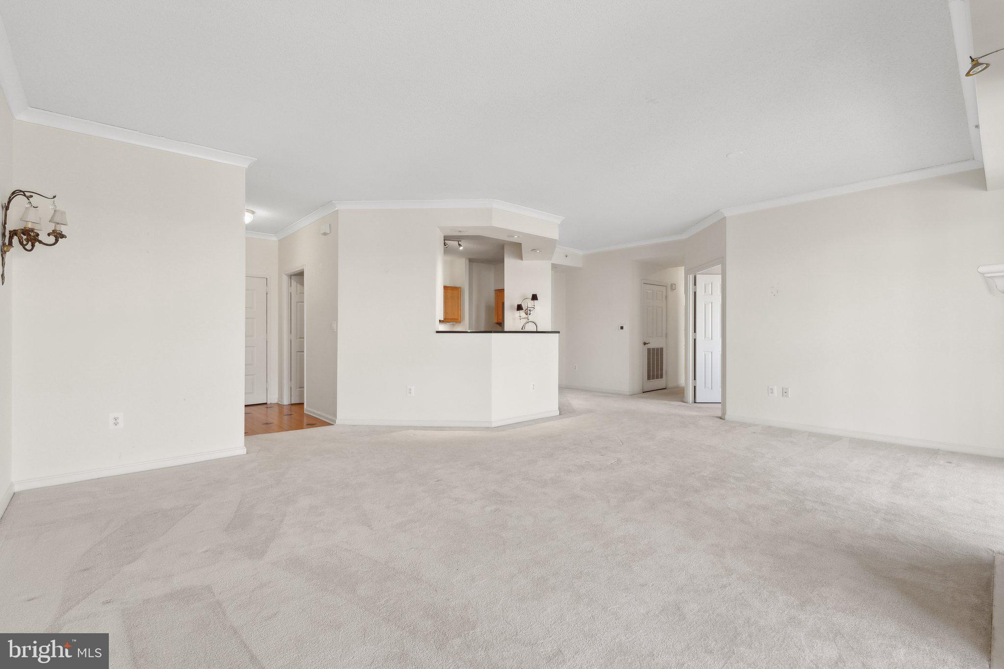 LANSDOWNE WOODS - Residential