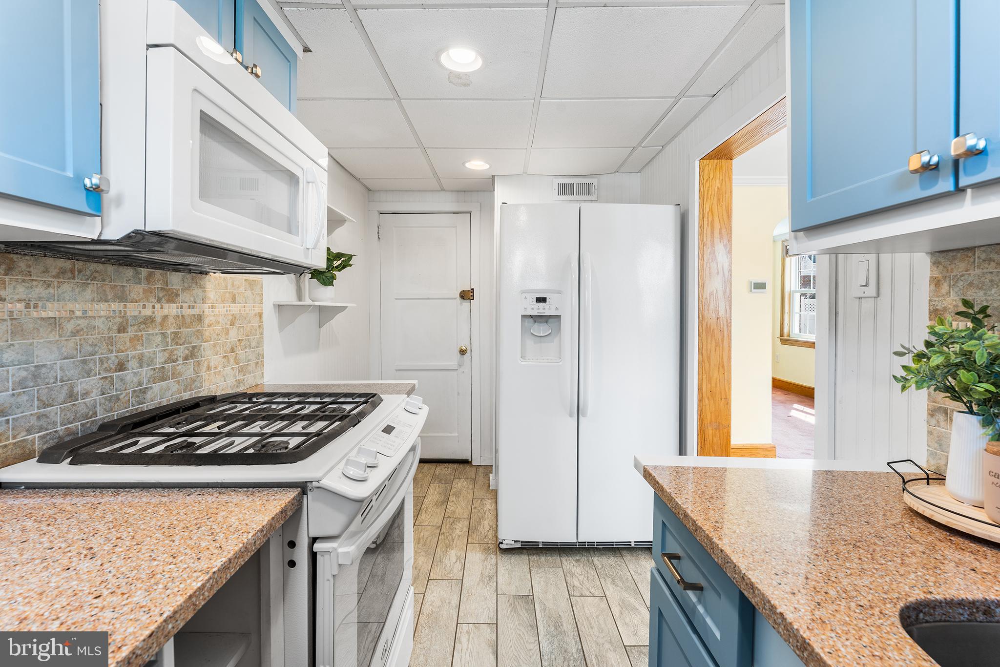 LEEDOM ESTS - Residential