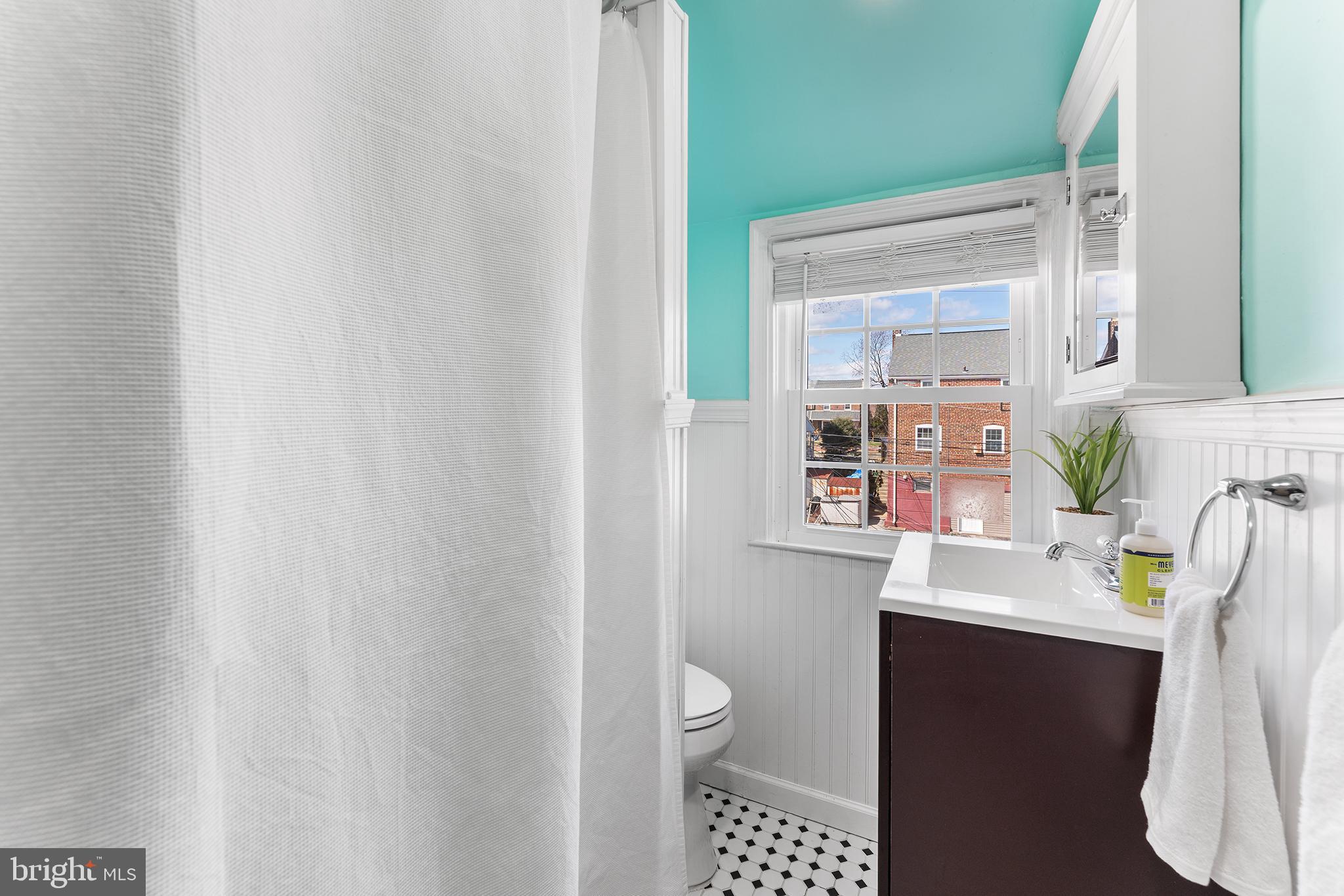 LEEDOM ESTS - Residential