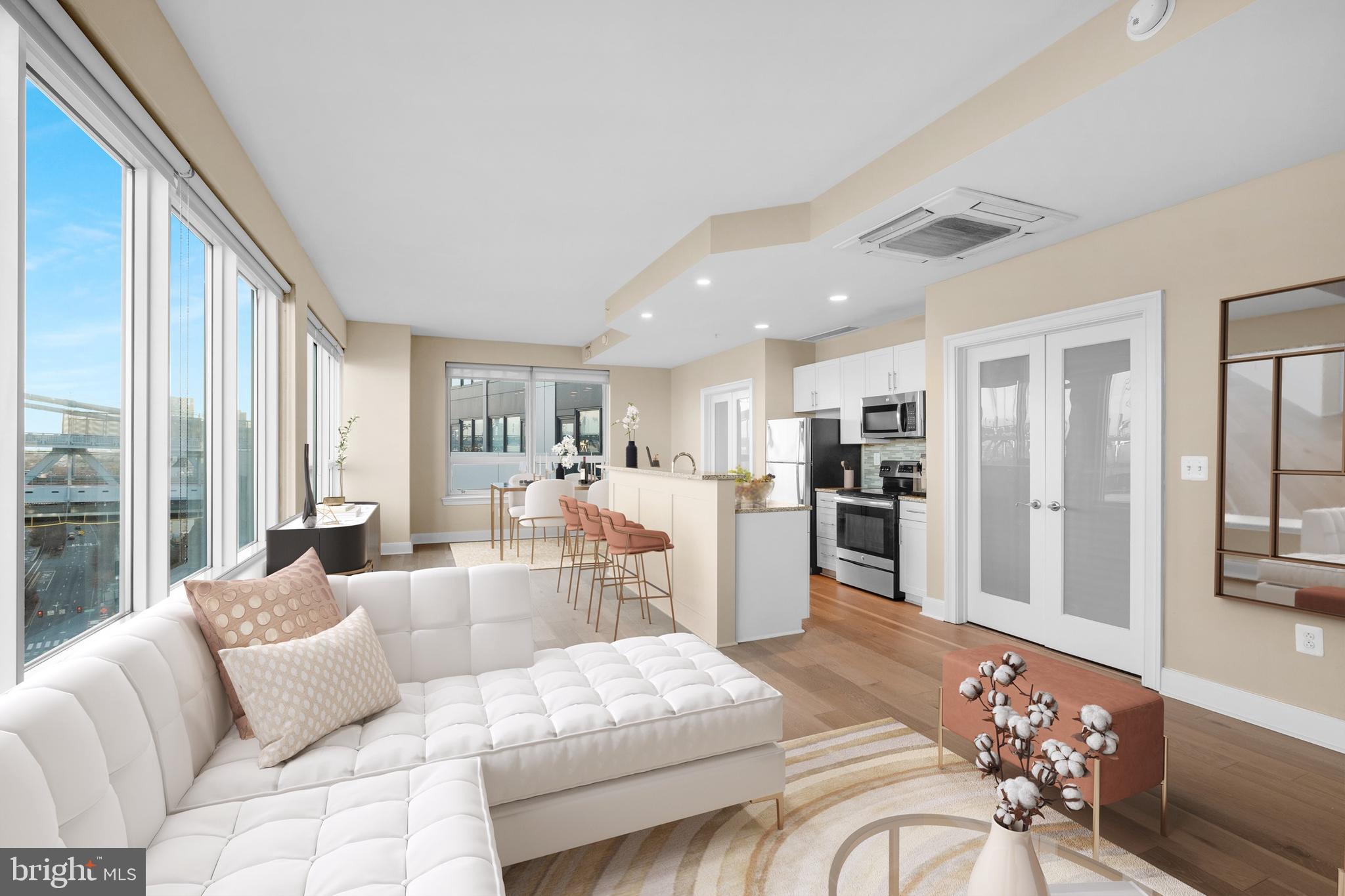 235 N COLUMBUS BOULEVARD 518